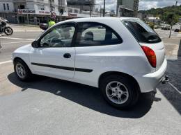 CHEVROLET - CELTA - 2004/2004 - Branca - R$ 18.900,00