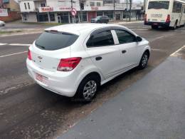 CHEVROLET - ONIX - 2018/2018 - Branca - R$ 47.800,00