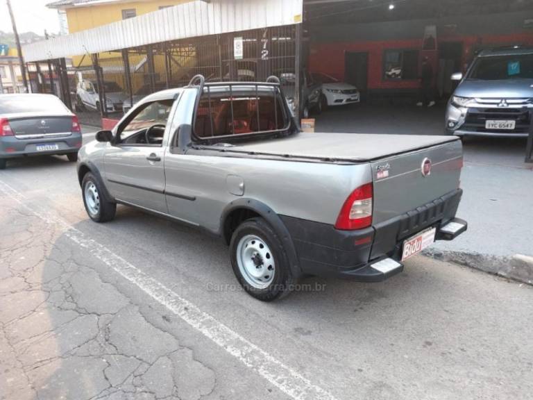 FIAT - STRADA - 2008/2008 - Cinza - R$ 36.900,00