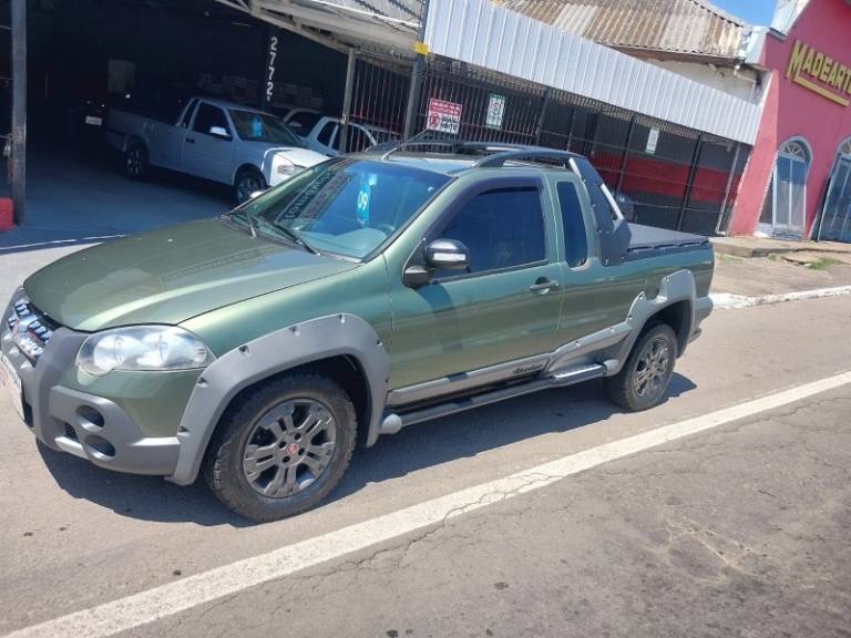 FIAT - STRADA - 2008/2009 - Verde - R$ 44.900,00