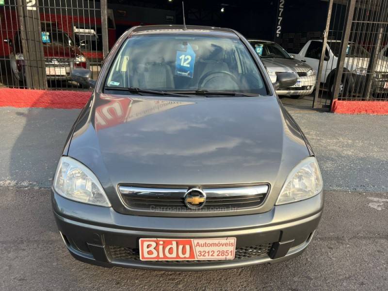 CHEVROLET - CORSA - 2011/2012 - Cinza - R$ 33.900,00