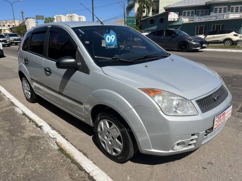 FORD - FIESTA - 2009/2009 - Prata - R$ 19.900,00