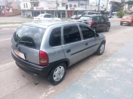 CHEVROLET - CORSA - 1996/1997 - Prata - R$ 15.900,00