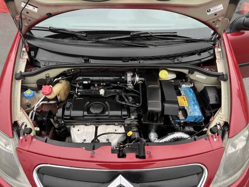 CITROËN - C3 - 2010/2011 - Vermelha - R$ 24.900,00