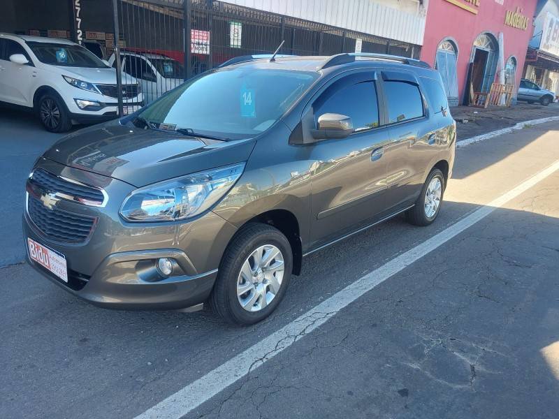CHEVROLET - SPIN - 2014/2014 - Prata - R$ 54.800,00