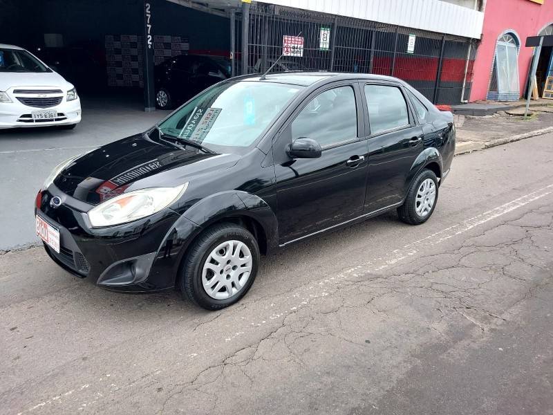 FORD - FIESTA - 2012/2013 - Preta - R$ 34.900,00