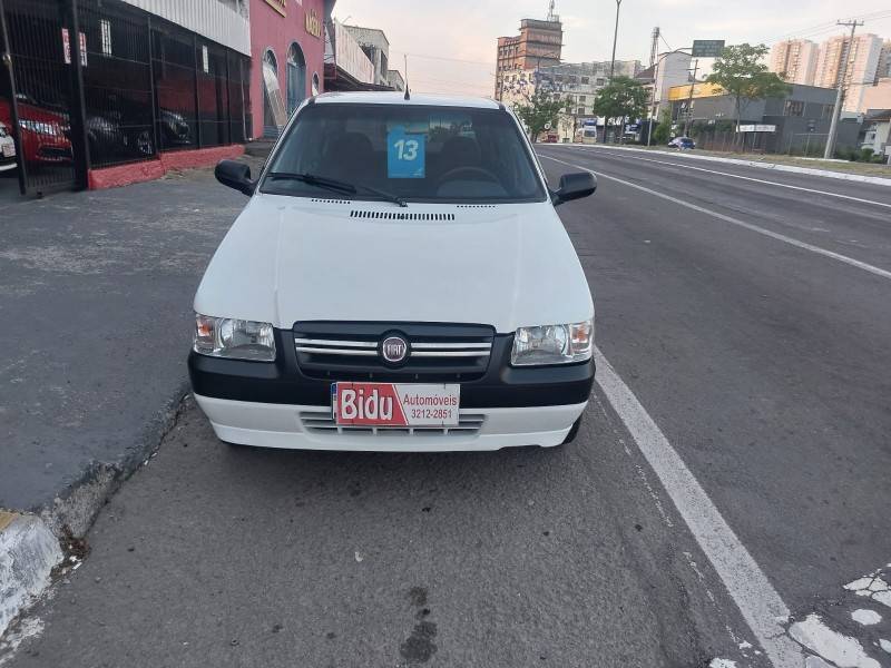 FIAT - UNO - 2012/2013 - Branca - R$ 25.800,00