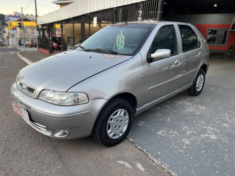 FIAT - PALIO - 2003/2003 - Prata - R$ 19.900,00
