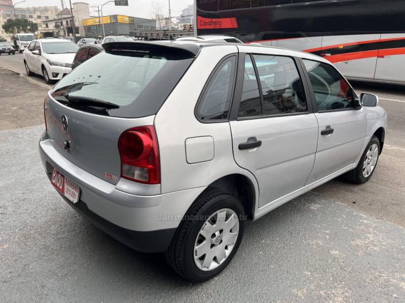 VOLKSWAGEN - GOL - 2007/2008 - Prata - R$ 24.900,00