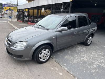 CHEVROLET - CLASSIC - 2012/2012 - Cinza - R$ 27.900,00