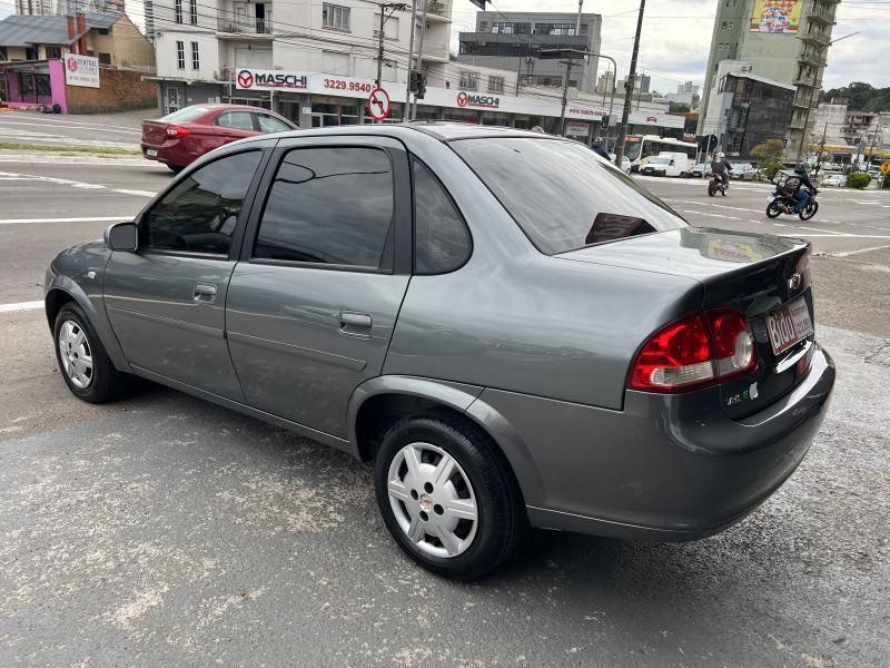 CHEVROLET - CLASSIC - 2012/2012 - Cinza - R$ 27.900,00