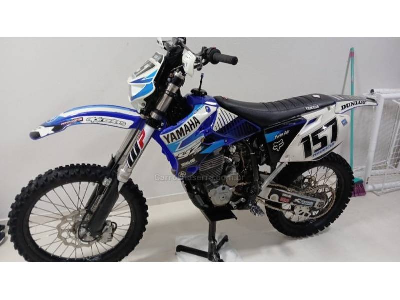 YAMAHA - YZ - 2004/2004 - Azul - R$ 14.900,00