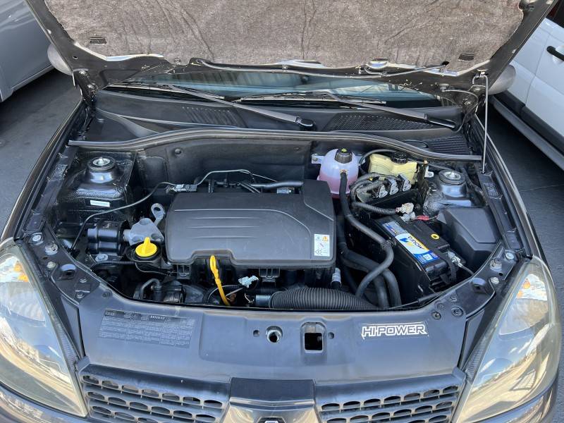 RENAULT - CLIO - 2005/2005 - Cinza - R$ 19.900,00