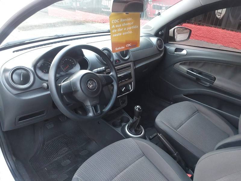 VOLKSWAGEN - SAVEIRO - 2013/2014 - Branca - R$ 49.900,00