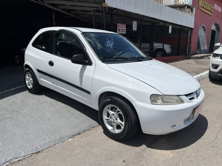 CHEVROLET - CELTA - 2004/2004 - Branca - R$ 18.900,00