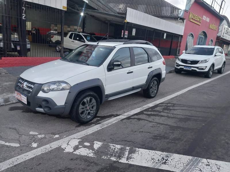 FIAT - PALIO - 2011/2012 - Branca - R$ 41.900,00