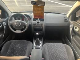 RENAULT - MÉGANE - 2011/2012 - Prata - R$ 34.900,00