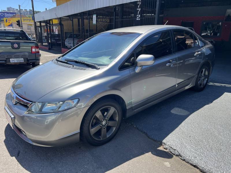 HONDA - CIVIC - 2008/2008 - Cinza - R$ 45.900,00
