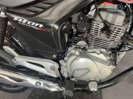 HONDA - CG 150 - 2011/2011 - Vermelha - R$ 13.900,00