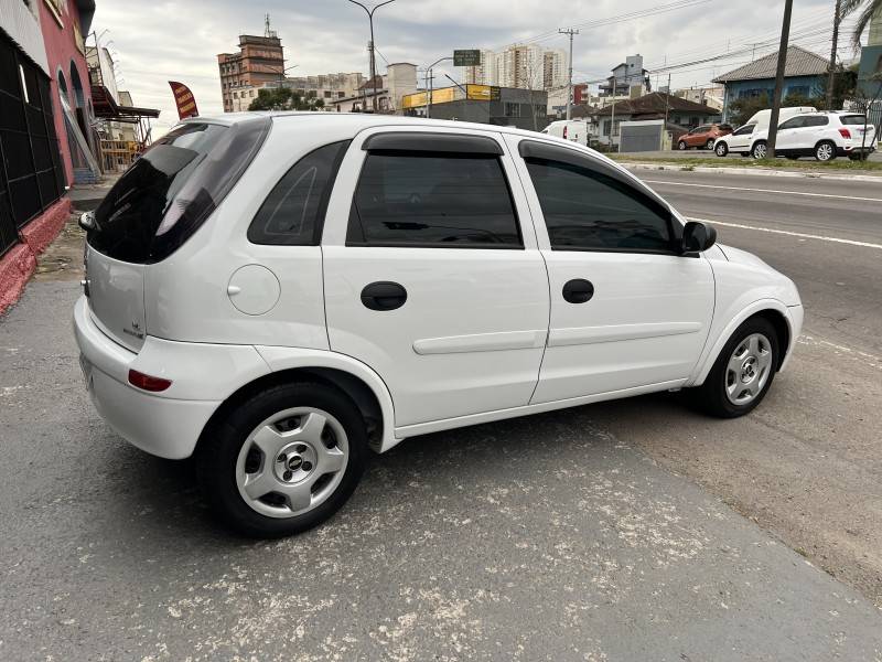 CHEVROLET - CORSA - 2011/2012 - Branca - R$ 29.900,00