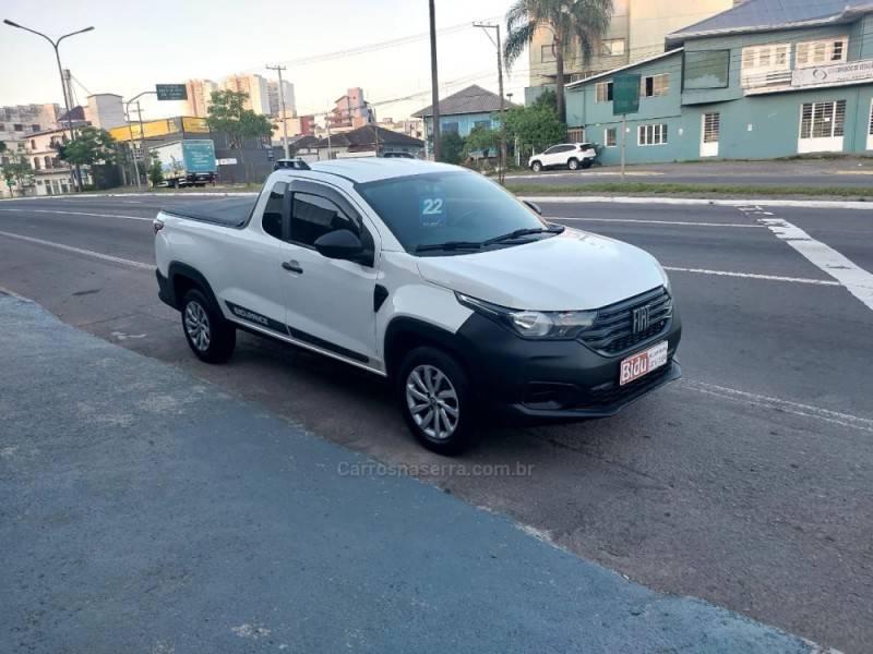 FIAT - STRADA - 2021/2022 - Branca - R$ 74.900,00