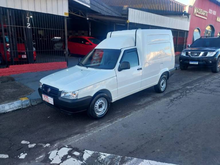 FIAT - FIORINO - 2011/2012 - Branca - R$ 41.800,00