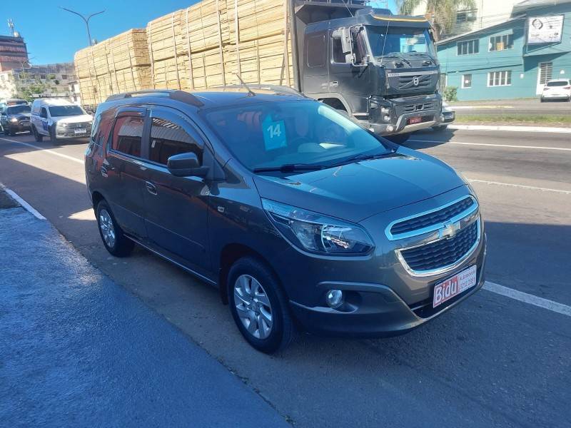 CHEVROLET - SPIN - 2014/2014 - Prata - R$ 54.800,00