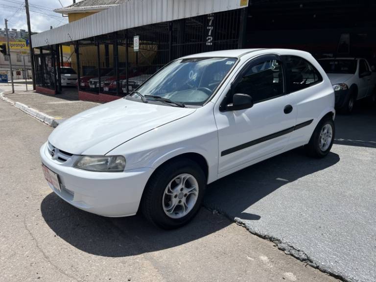 CHEVROLET - CELTA - 2004/2004 - Branca - R$ 17.900,00