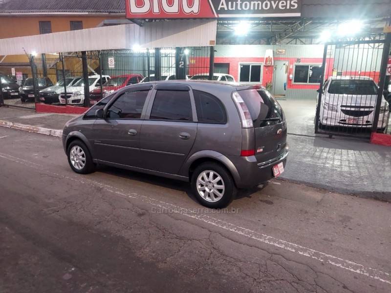 CHEVROLET - MERIVA - 2010/2011 - Cinza - R$ 30.900,00