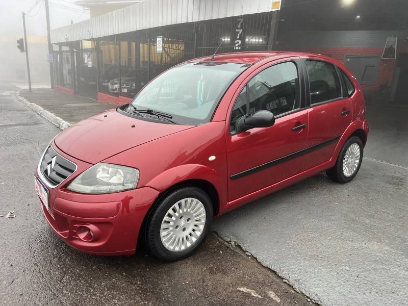 CITROËN - C3 - 2010/2011 - Vermelha - R$ 24.900,00