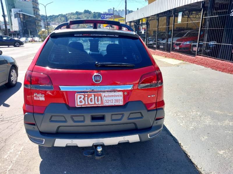 FIAT - PALIO - 2013/2013 - Vermelha - R$ 44.800,00